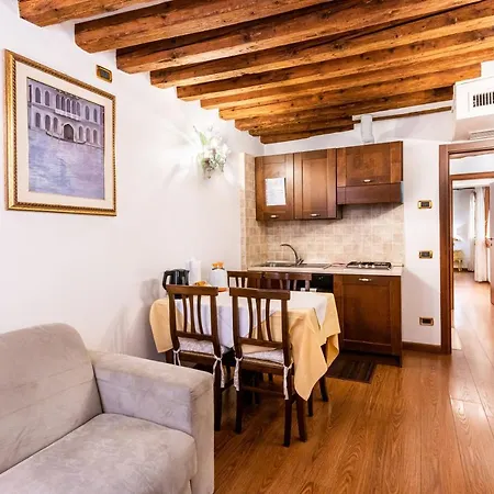 Ca' Pinelli * Venetië