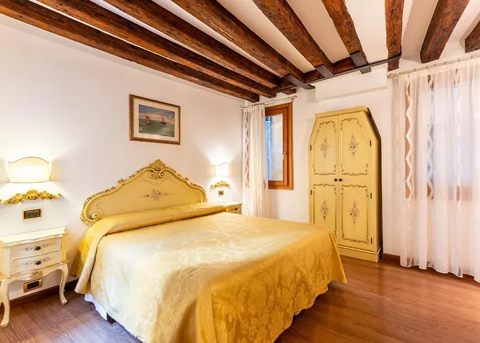 Ca' Pinelli Appartement